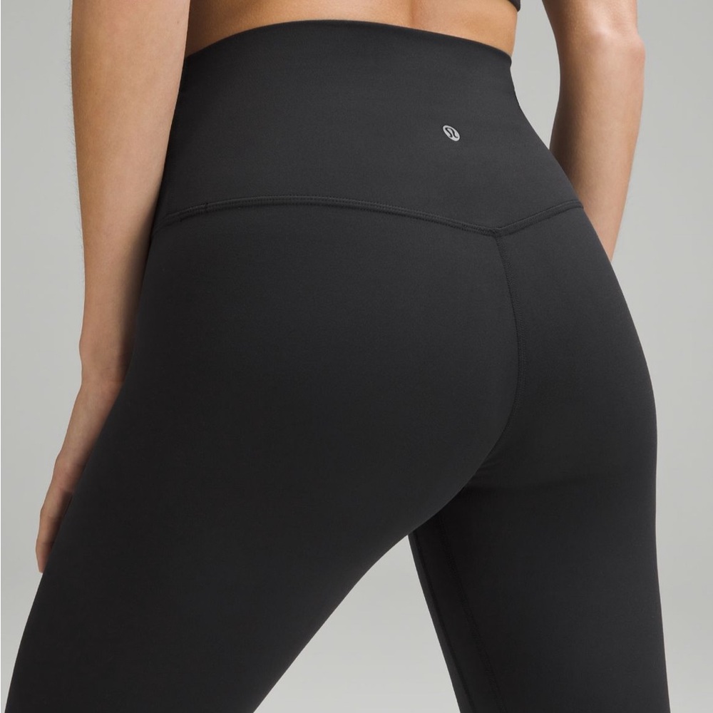 Black lululemon align crop